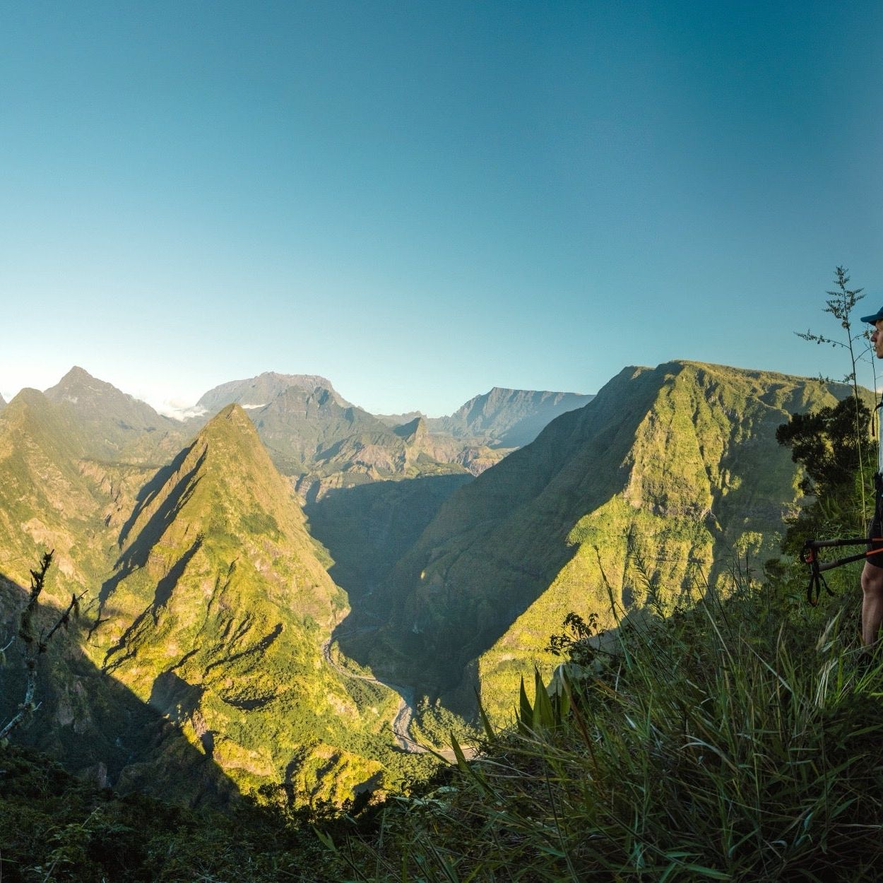 Guide Backpacking the GRR2 on Réunion Island (7–12 Days)